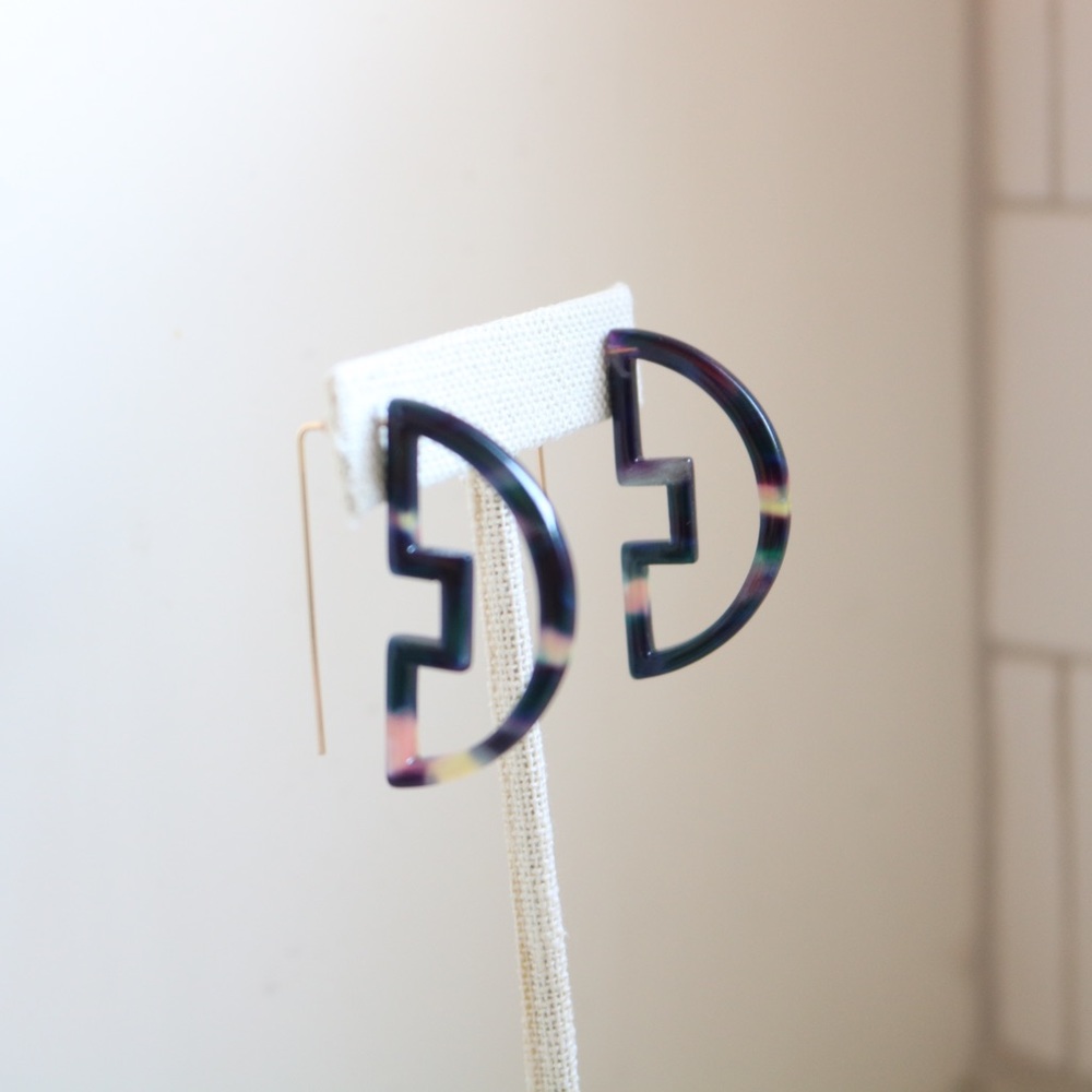 Tortoise shell navy earrings RESTOCKED! - Picture 2 of 3